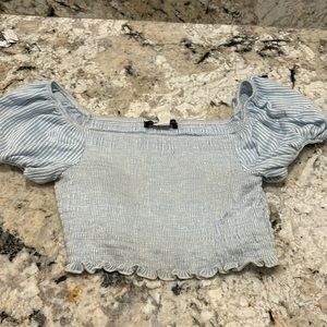 Cropped blue stripped shirt